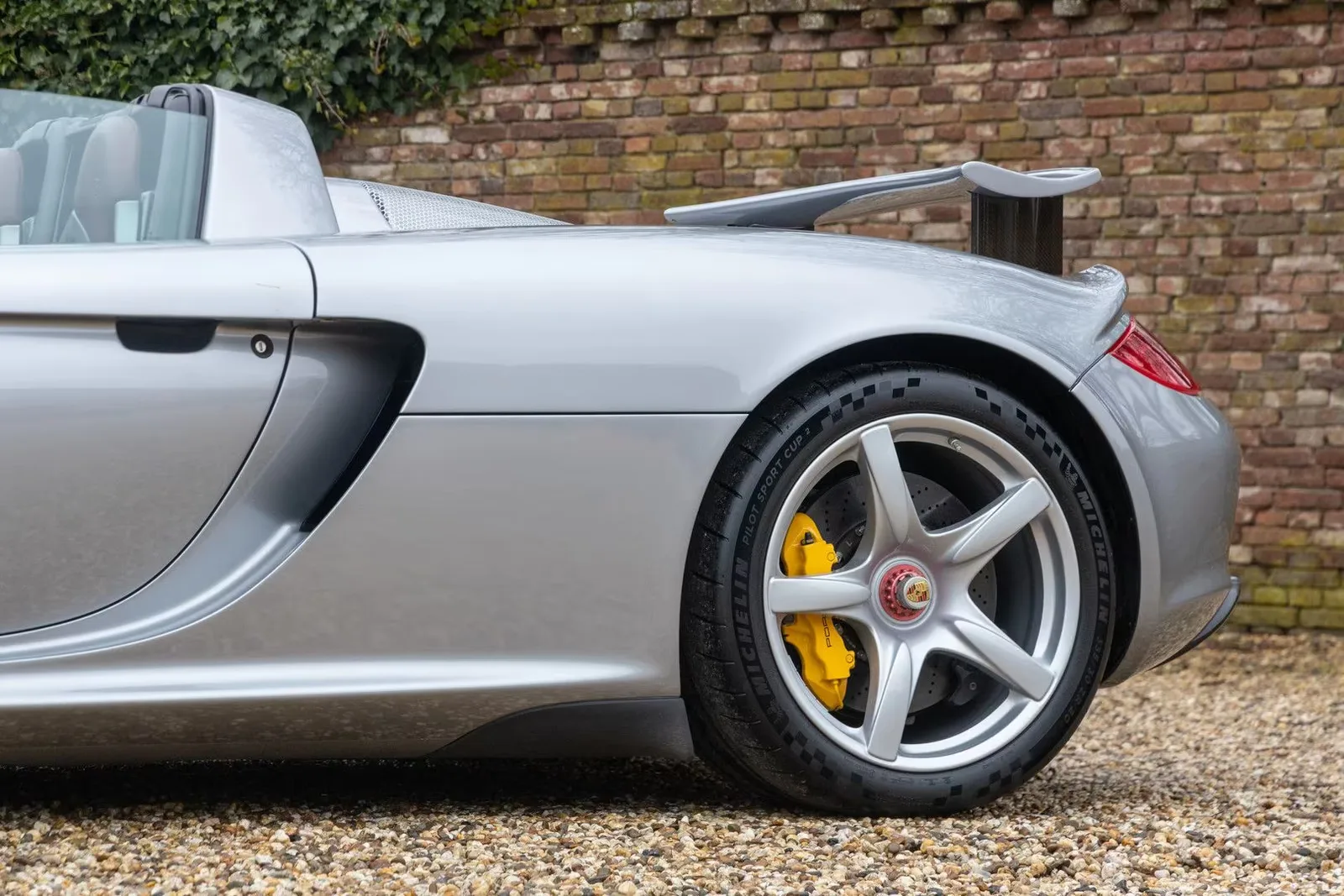 Porsche Carrera GT-2