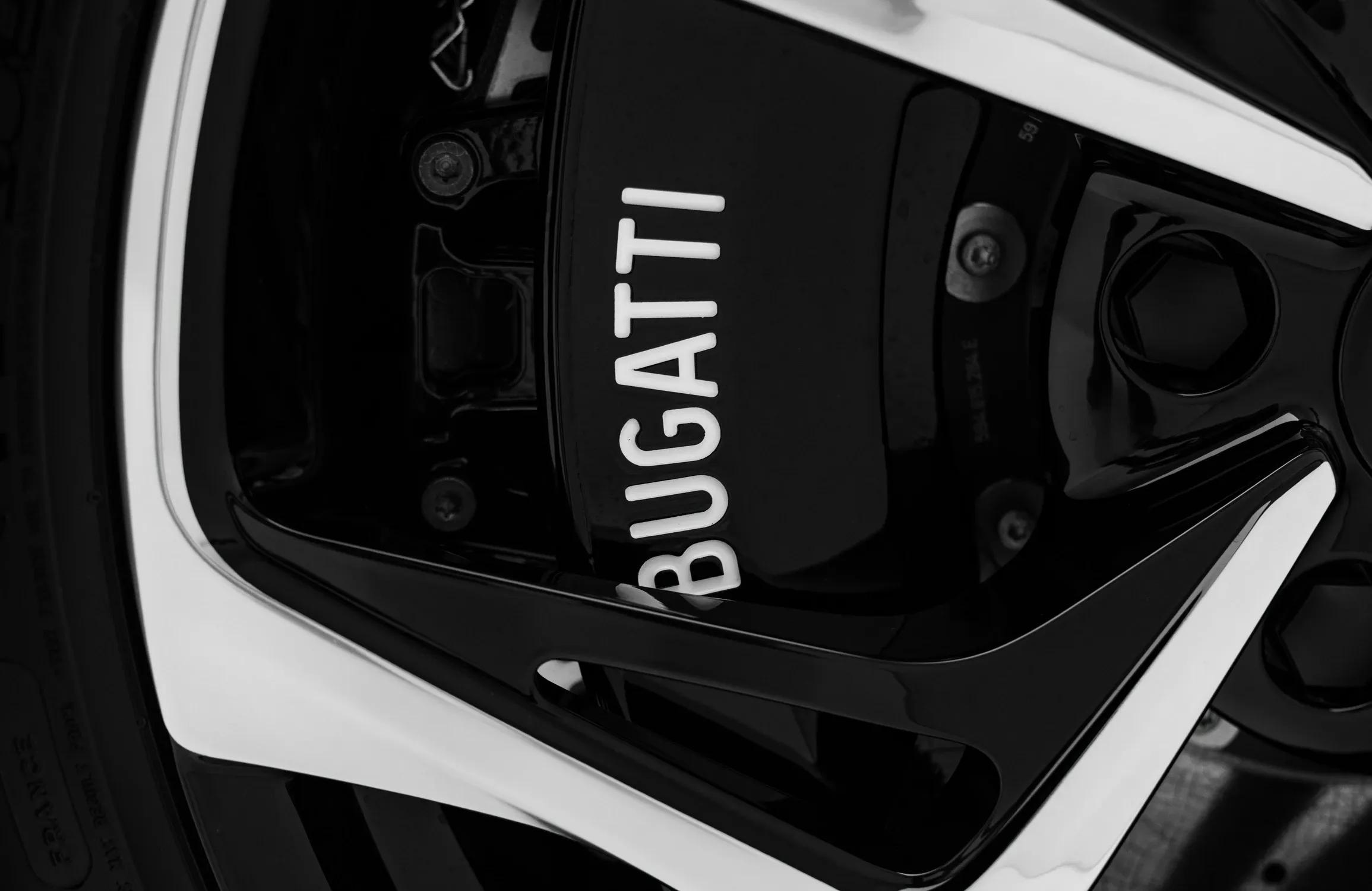 Bugatti W16 Mistral