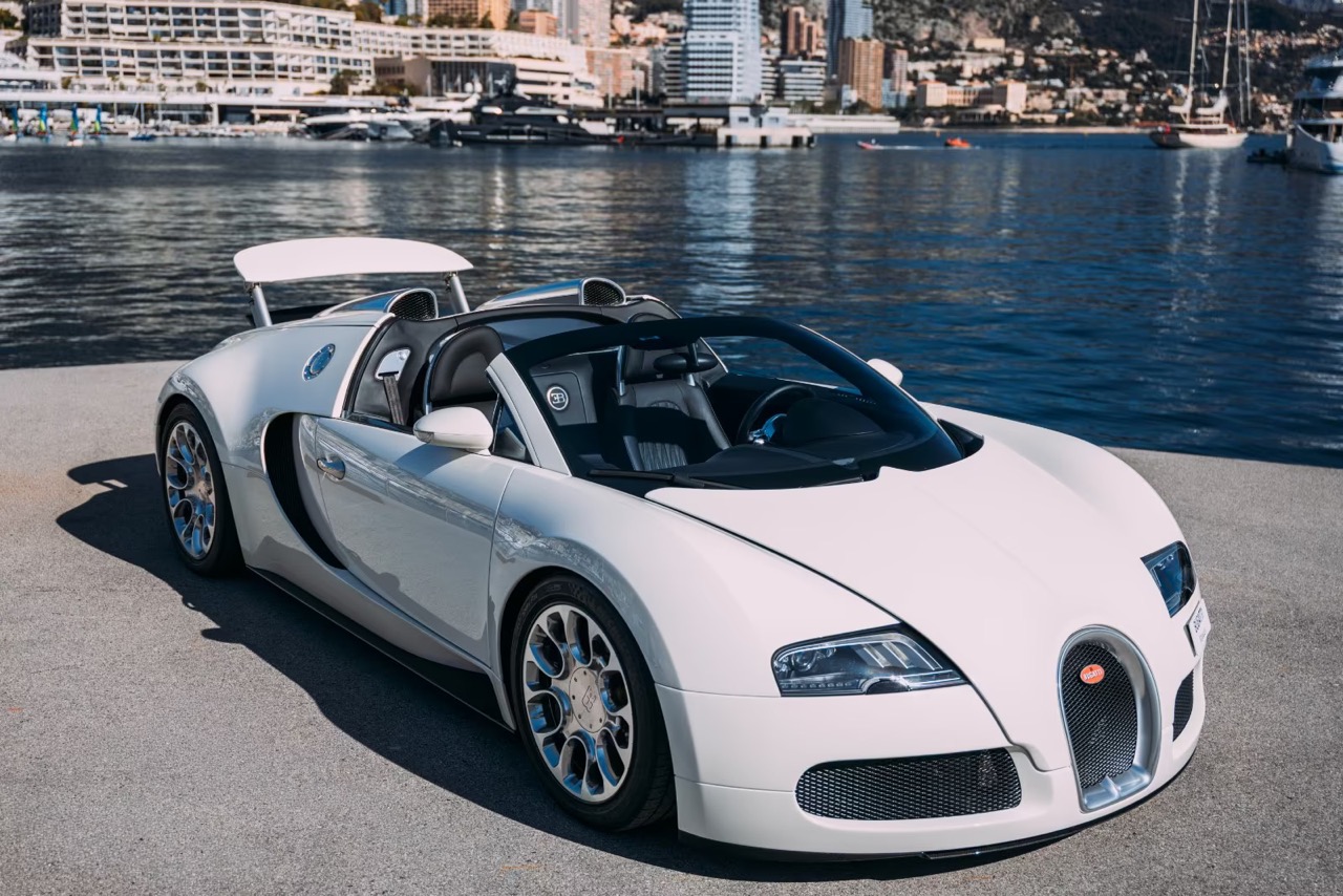 Bugatti Veyron Grand Sport Sang Blanc