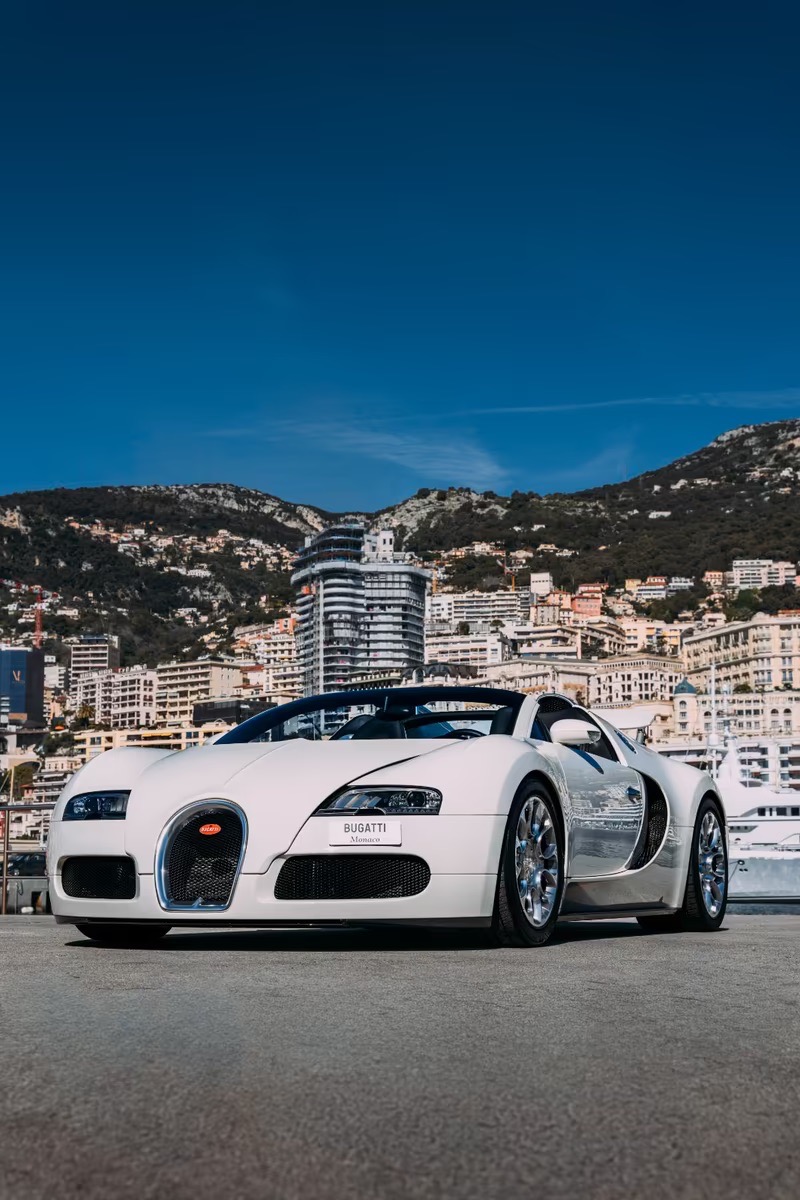 Bugatti Veyron Grand Sport Sang Blanc
