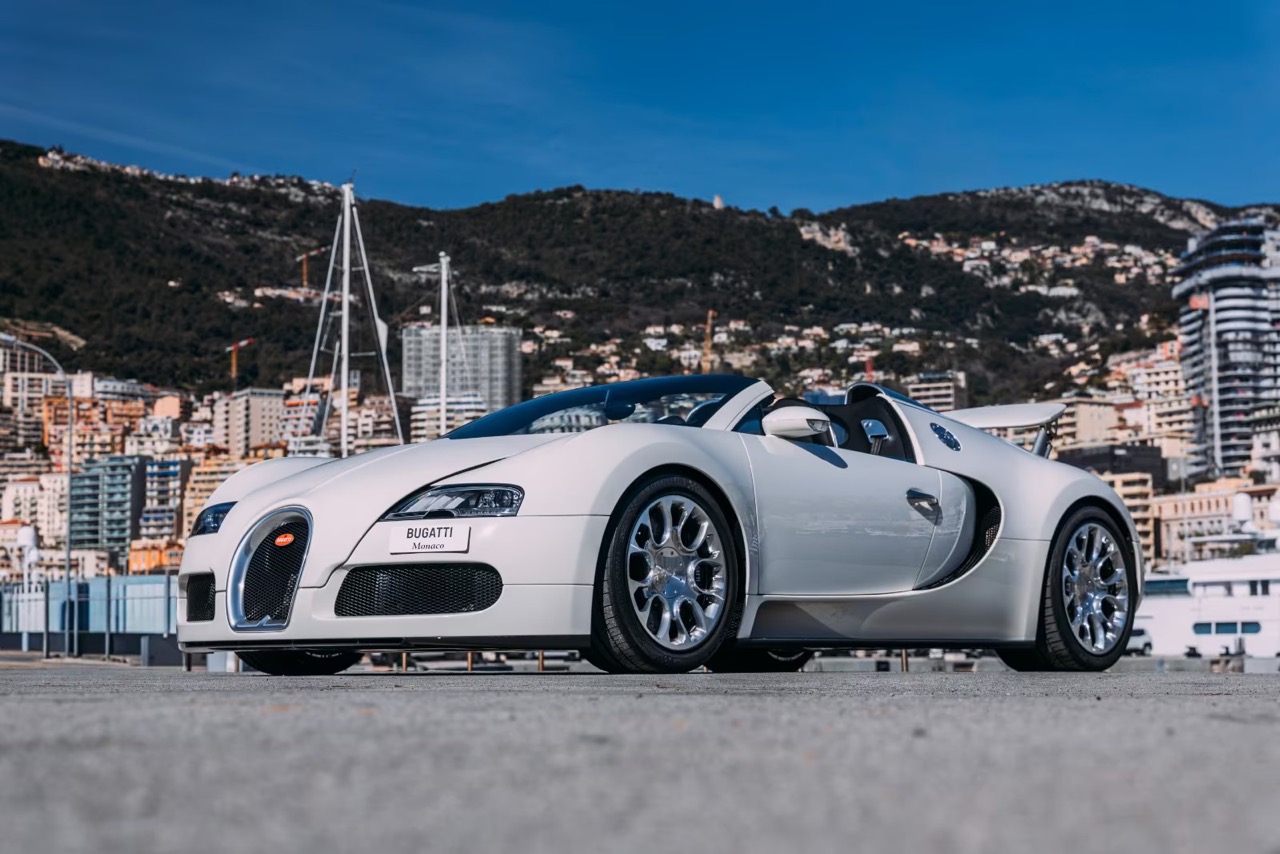 Bugatti Veyron Grand Sport Sang Blanc