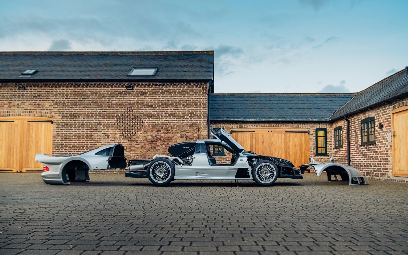 Mercedes-Benz CLK GTR (Road Version)