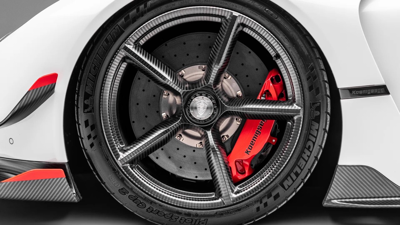 Koenigsegg Jesko Attack