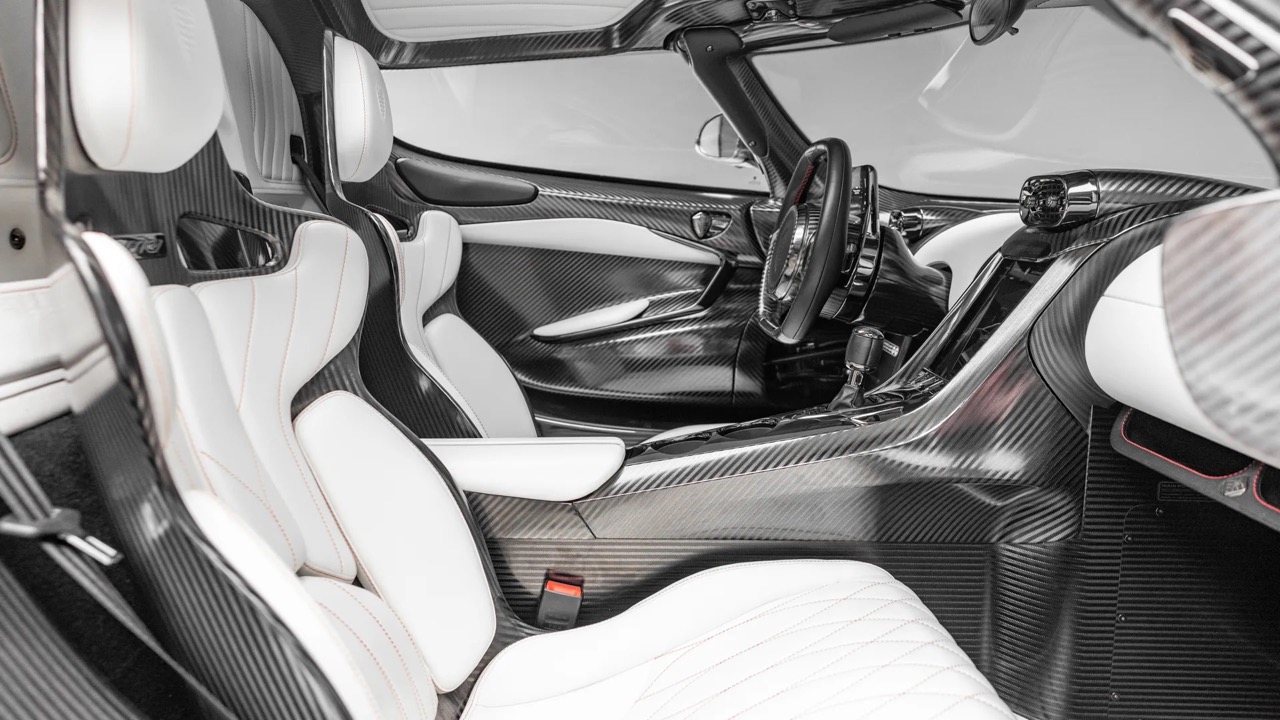 Koenigsegg Jesko Attack