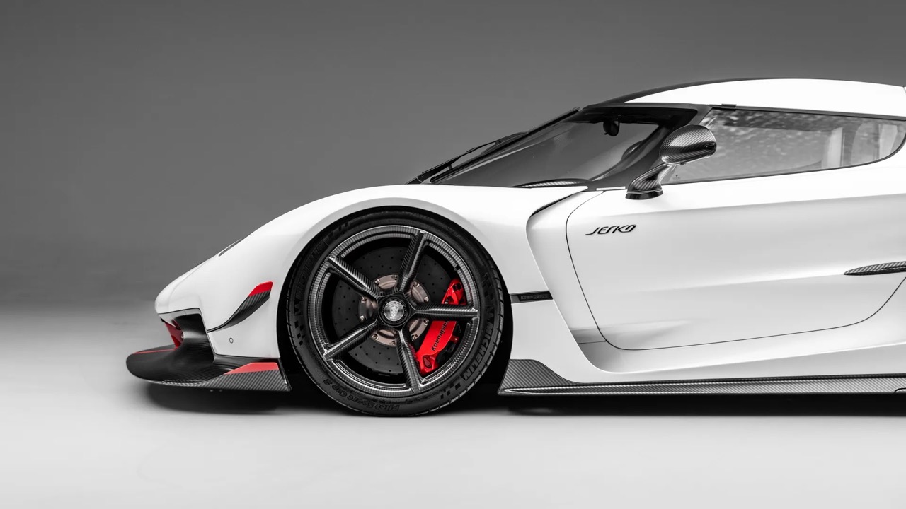Koenigsegg Jesko Attack