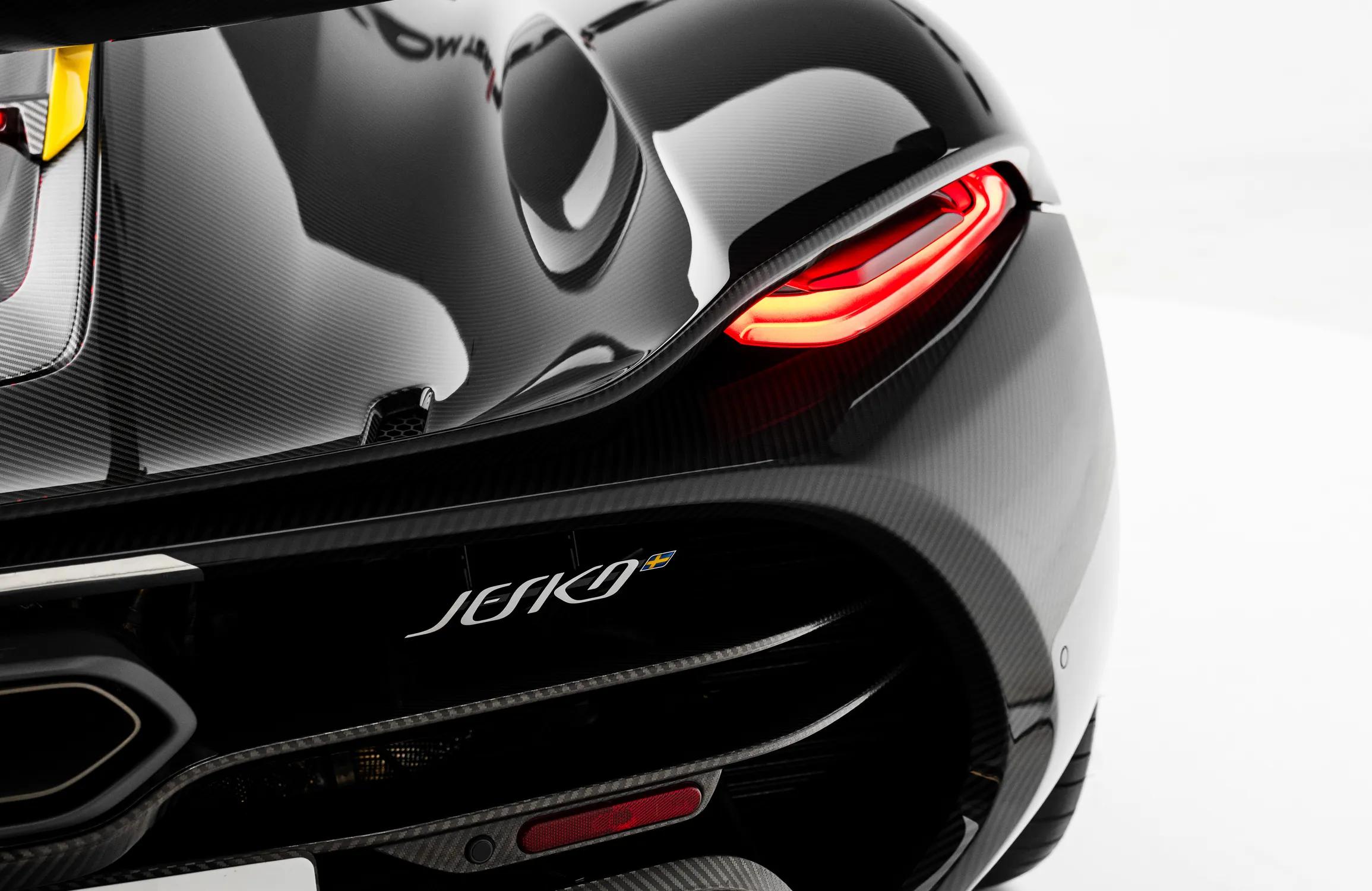 Koenigsegg Jesko Attack
