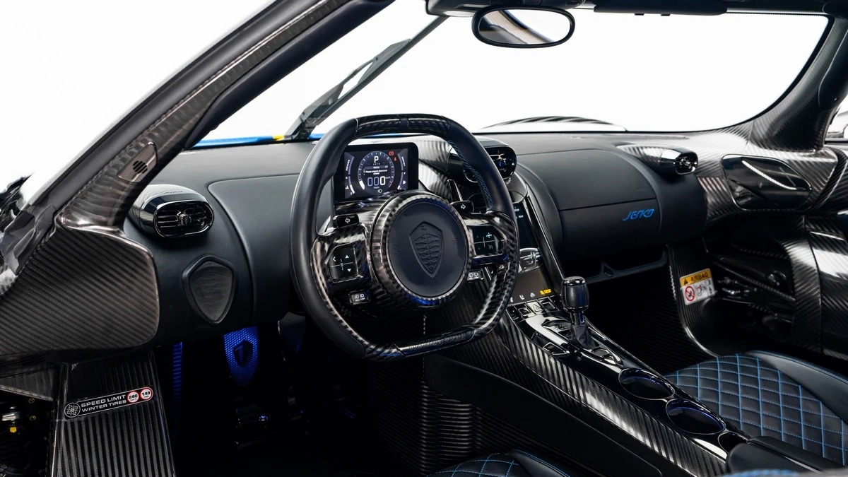 Koenigsegg Jesko Attack