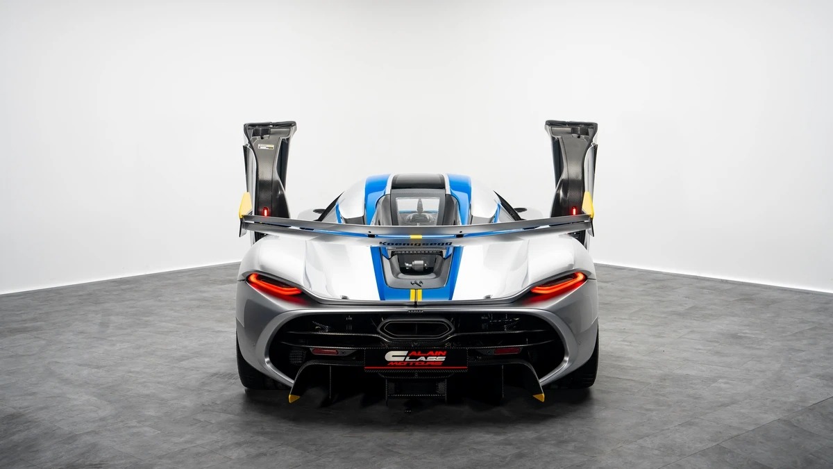 Koenigsegg Jesko Attack