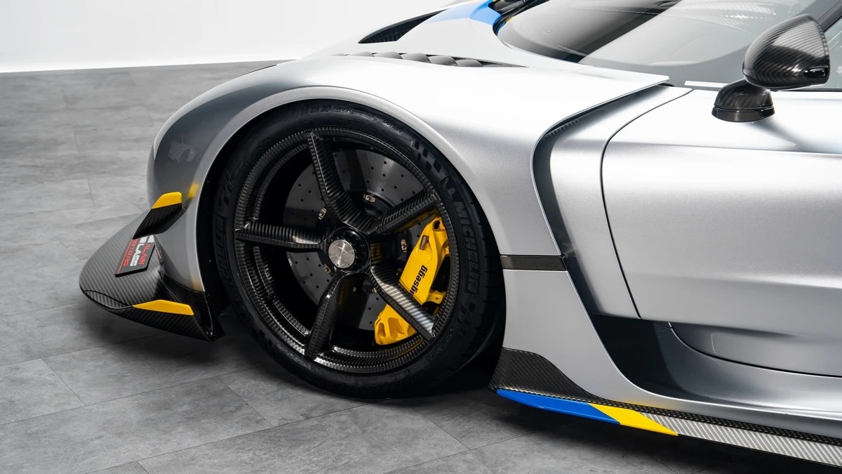 Koenigsegg Jesko Attack