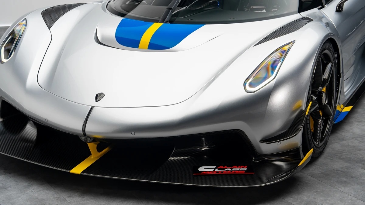 Koenigsegg Jesko Attack