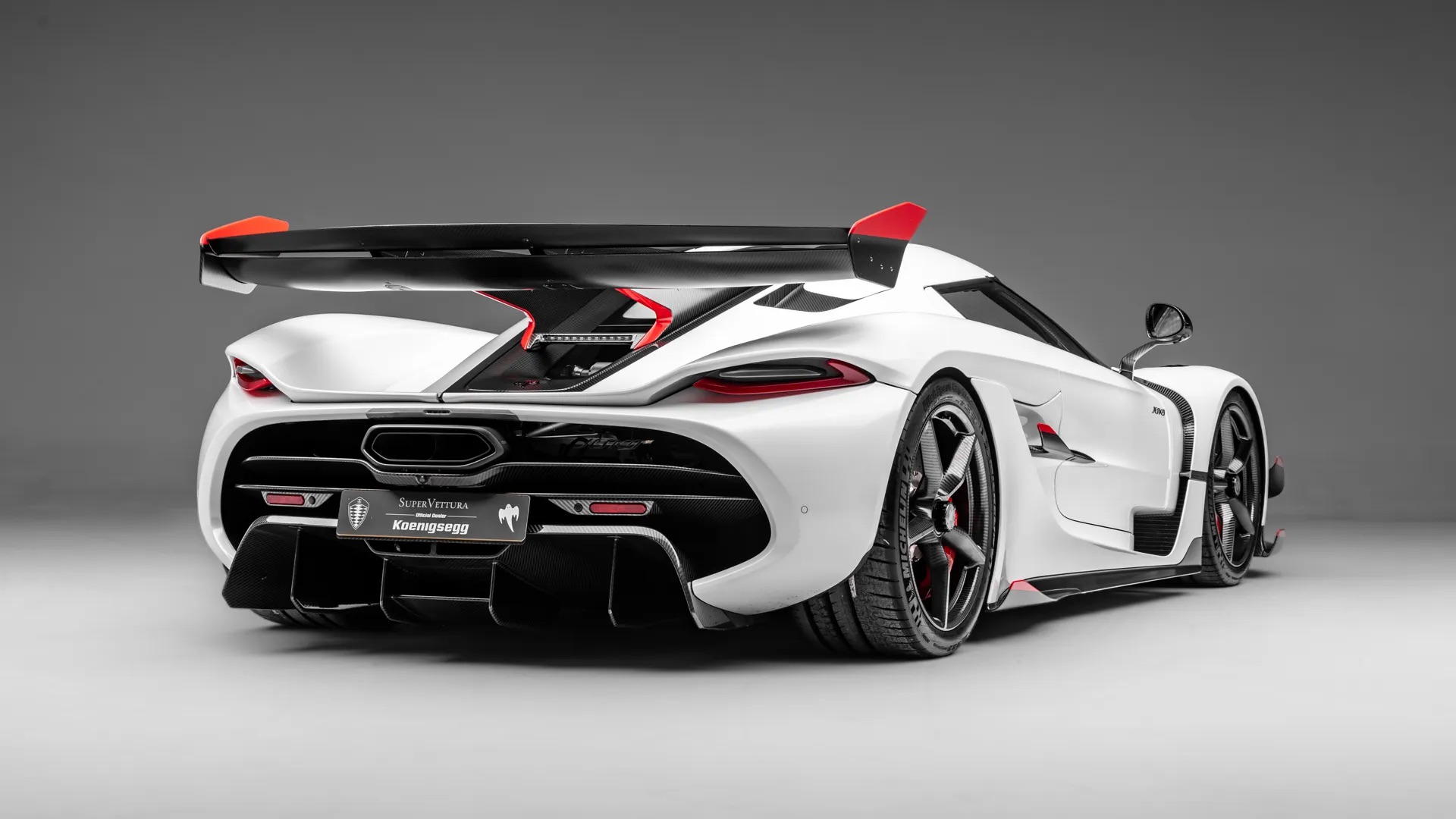 Koenigsegg Jesko Attack