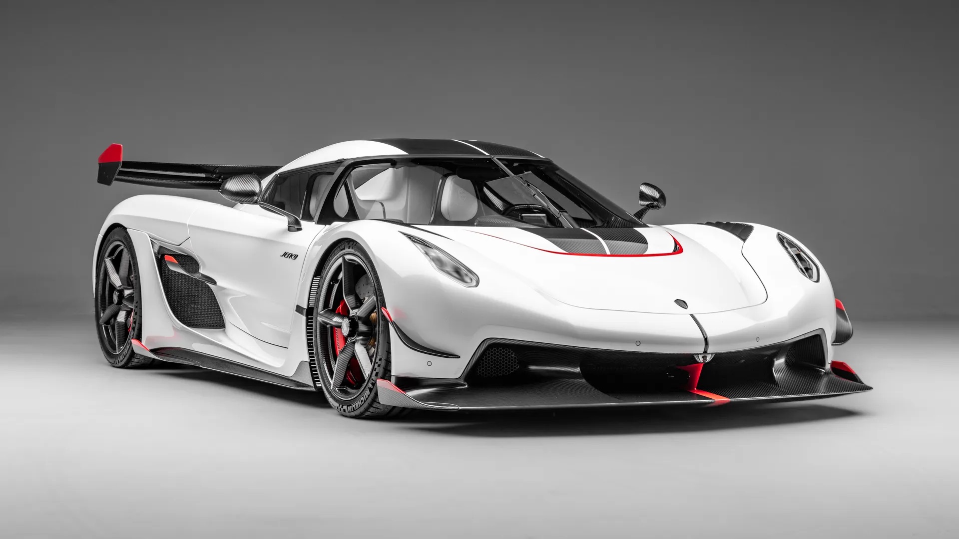 Koenigsegg Jesko Attack