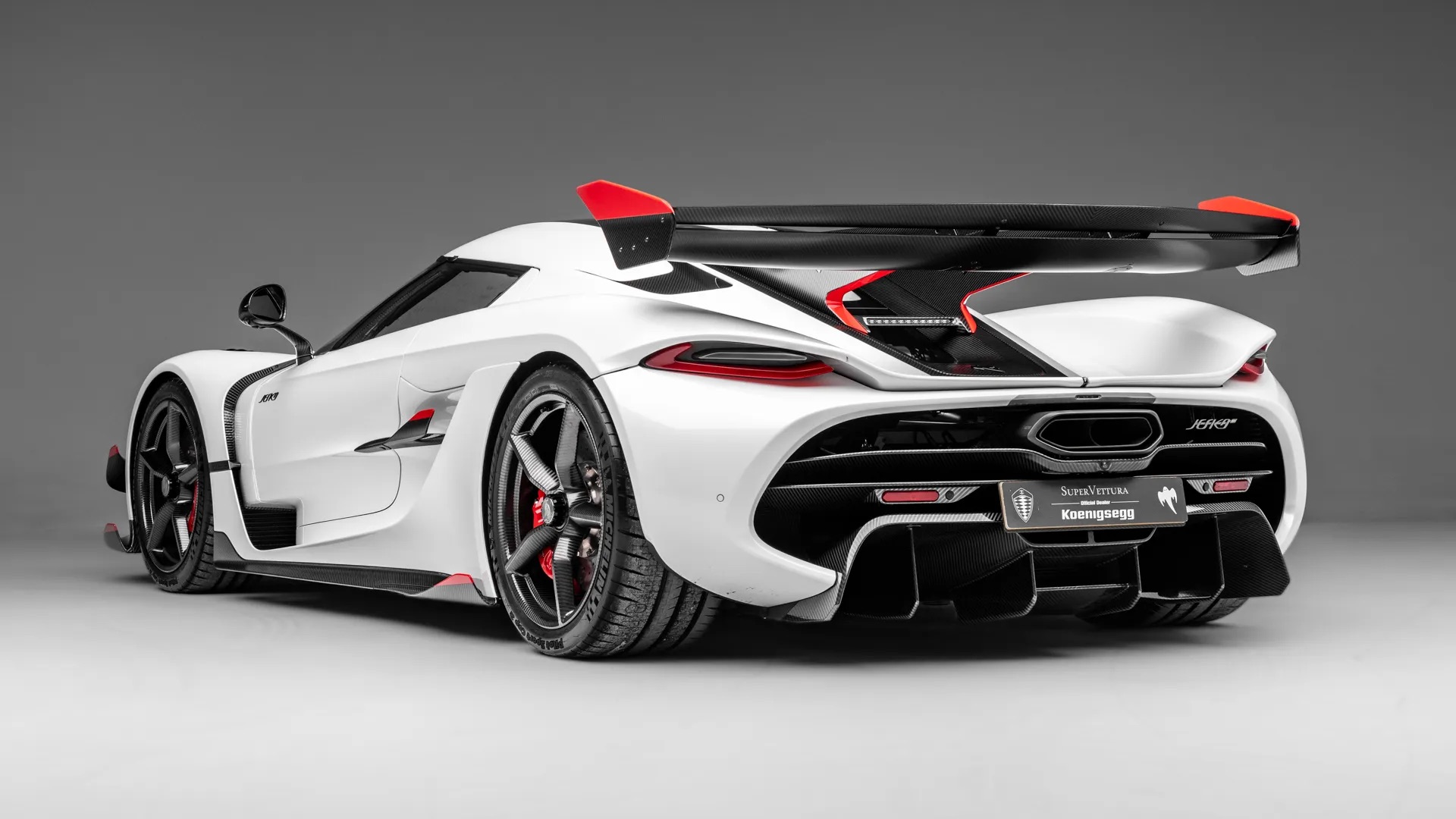 Koenigsegg Jesko Attack