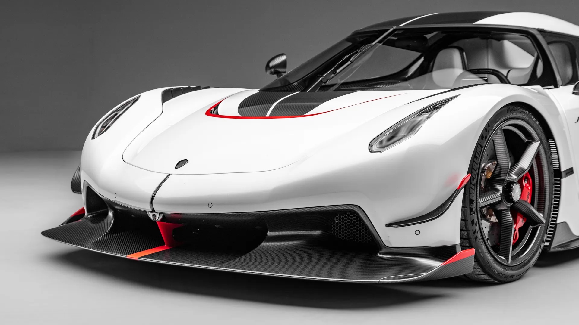 Koenigsegg Jesko Attack