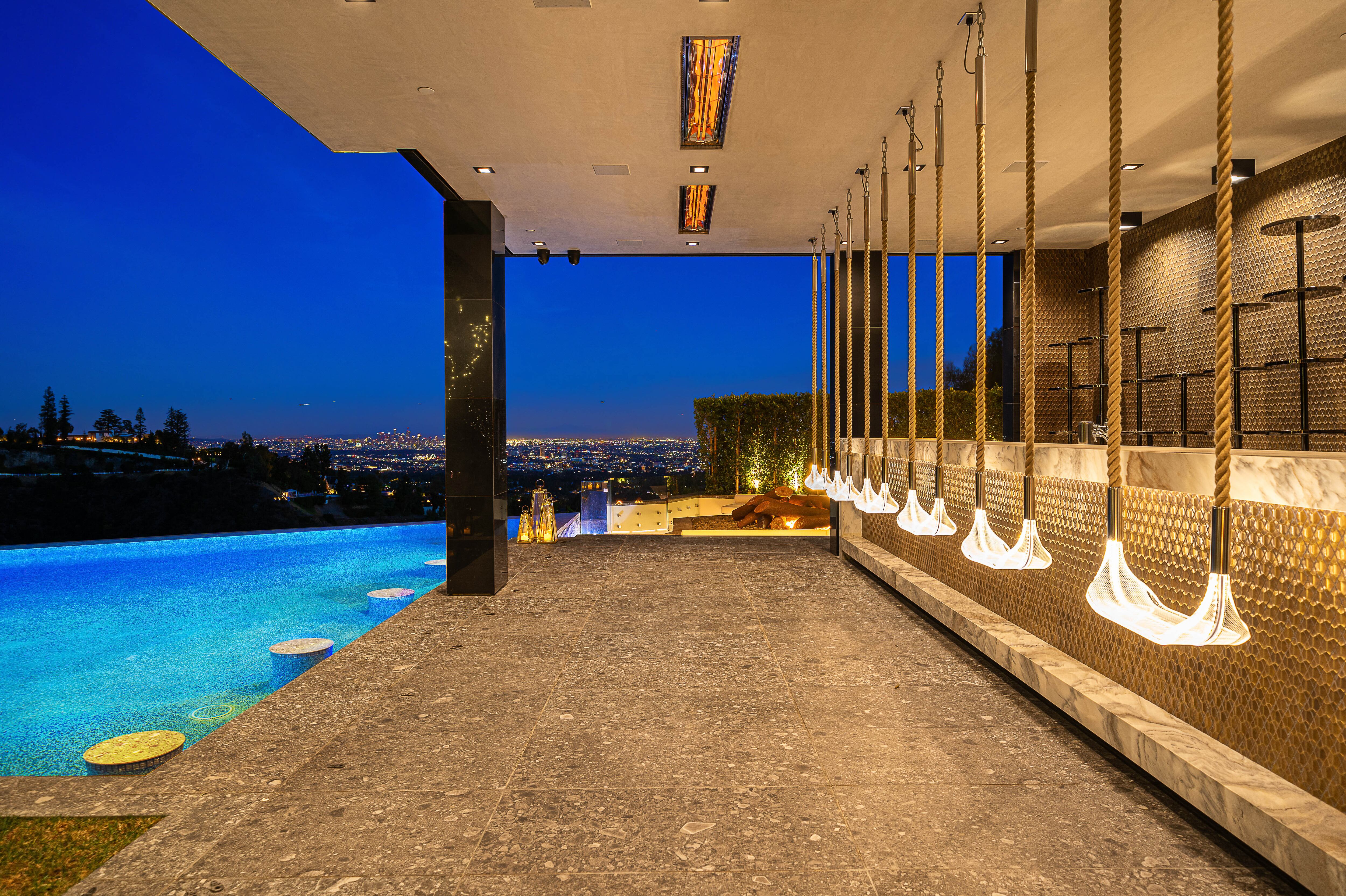 Luxury Estate For Sale in Bel Air, Los Angeles