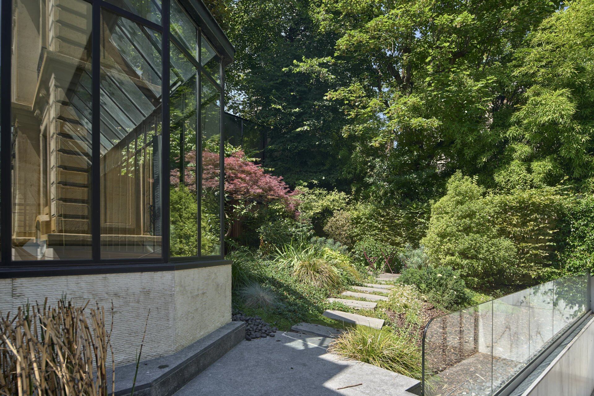 Private Mansion with Pool for sale in Paris 16th District