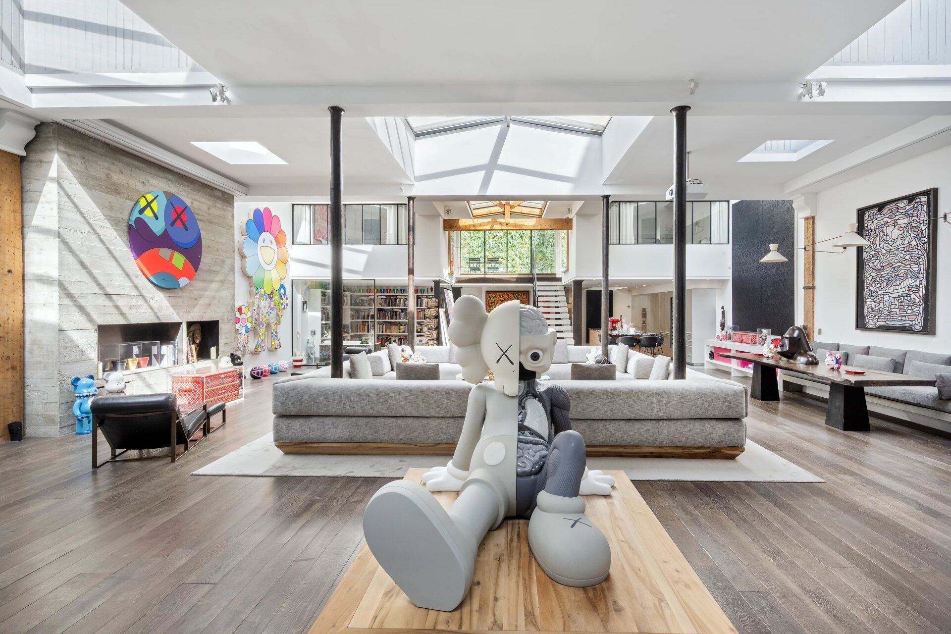 Luxury Apartment For Sale in Paris 2nd District