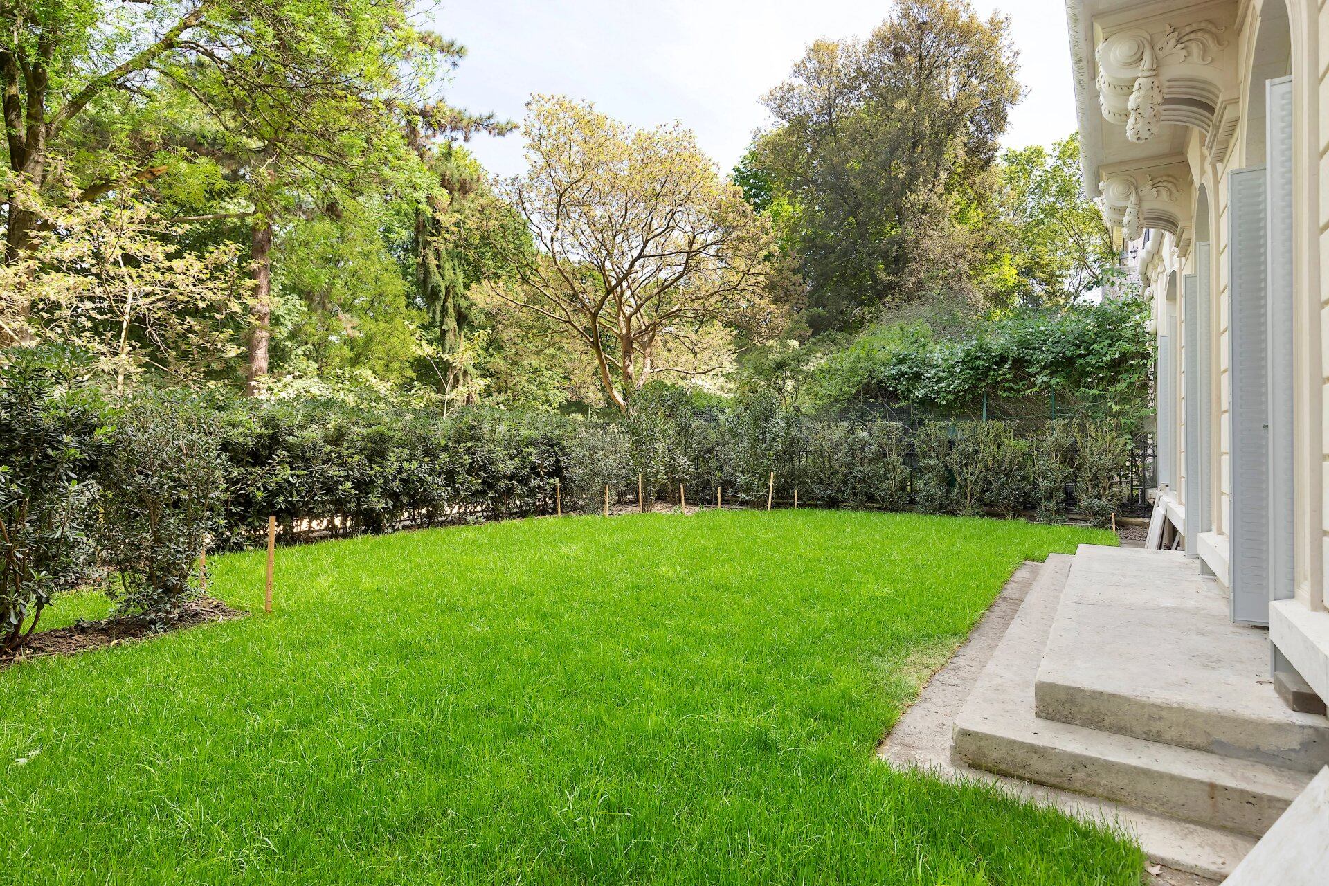 Private Mansion for sale in Paris 8th District, Parc Monceau