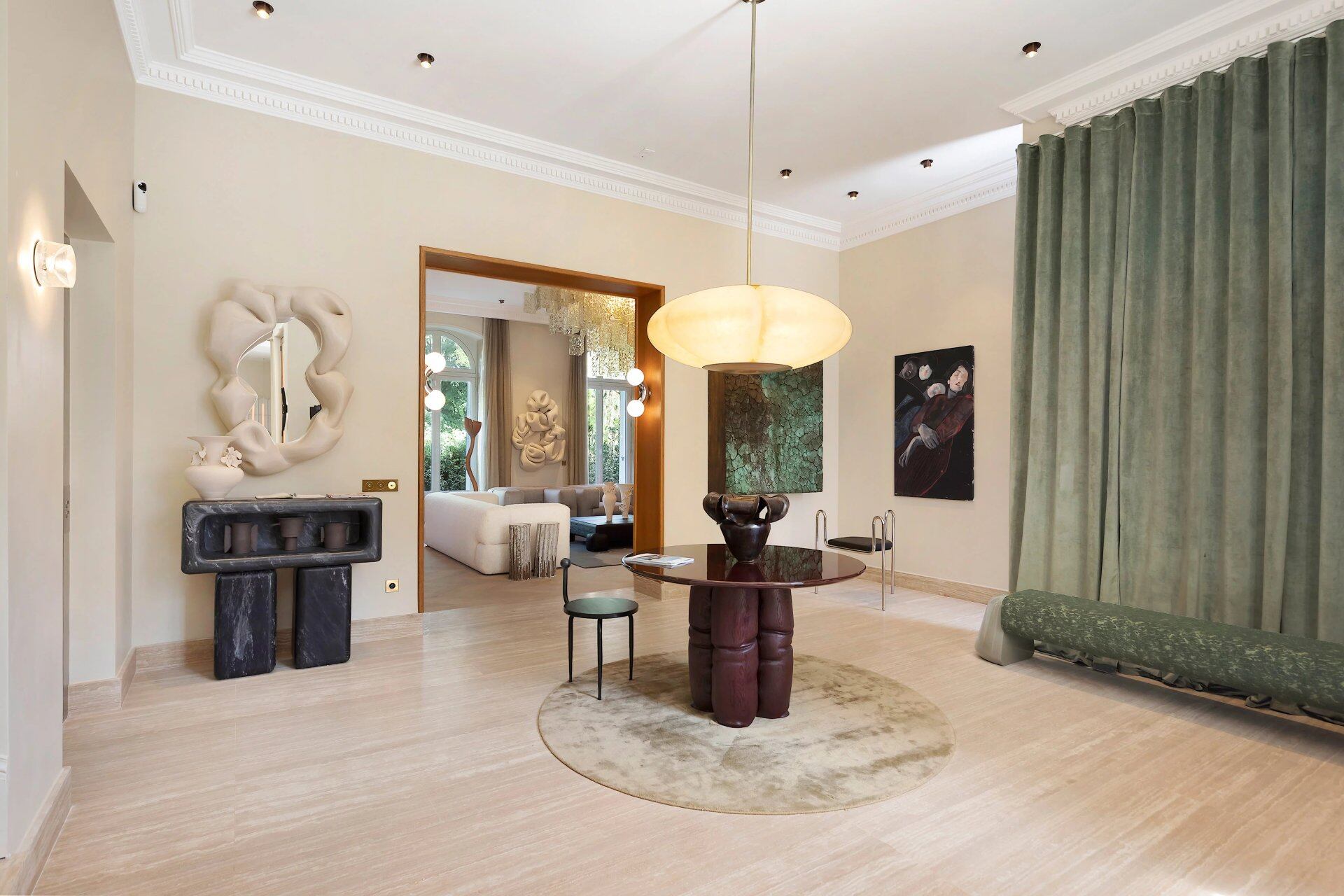 Private Mansion For Sale in Paris 8th District, Parc Monceau