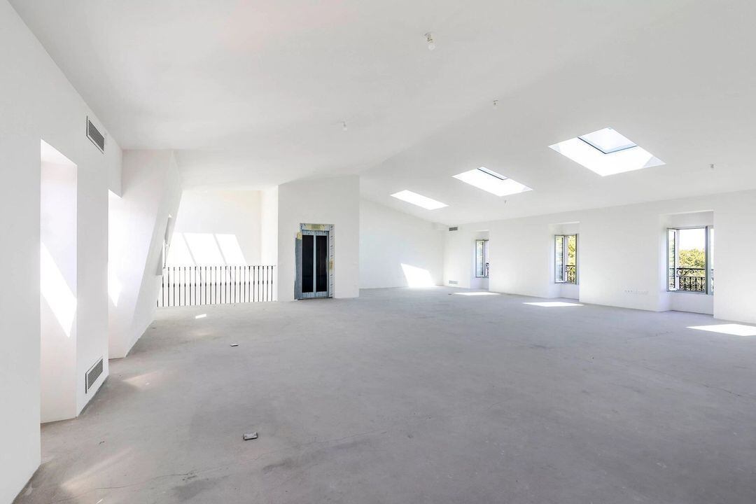 Luxury Residence For Sale in Paris 8th District