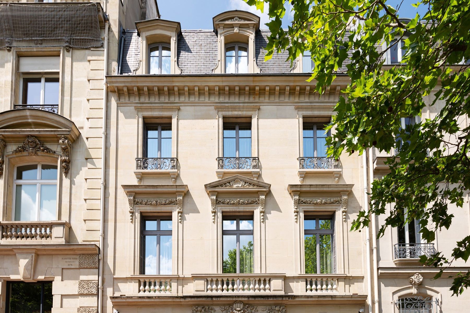 Private Mansion for Sale, Iéna / Arc de Triomphe, Paris 16th