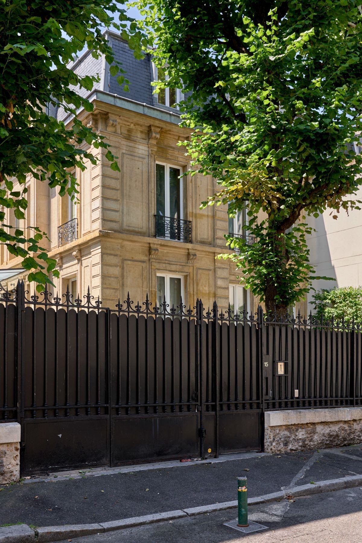 Exceptional Private Mansion For Sale in a Secured Private Impasse, Paris 16th