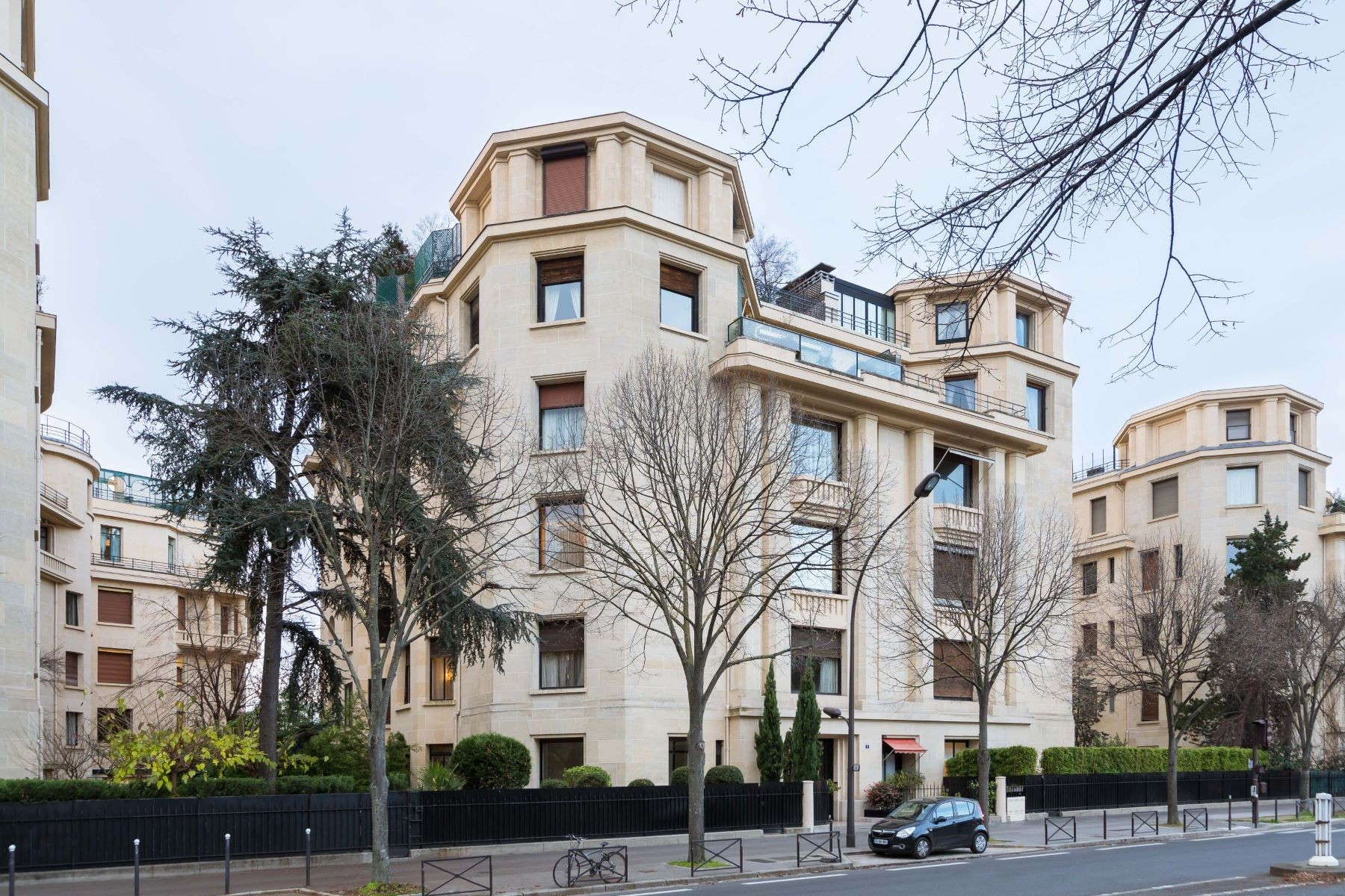 Fully Renovated Duplex, Former Pierre Balmain Residence