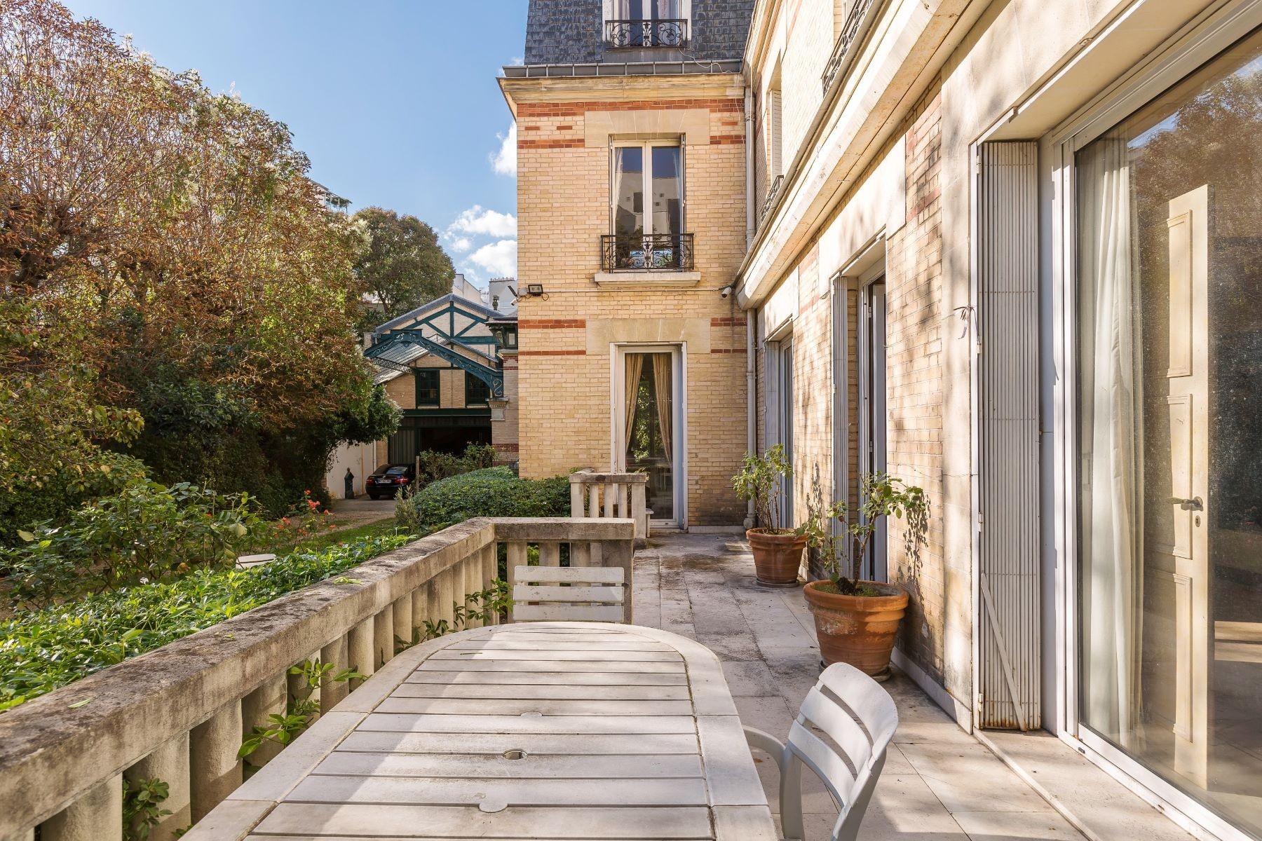 Exceptional Family Estate for Sale, Paris 16th — Hameau Boileau