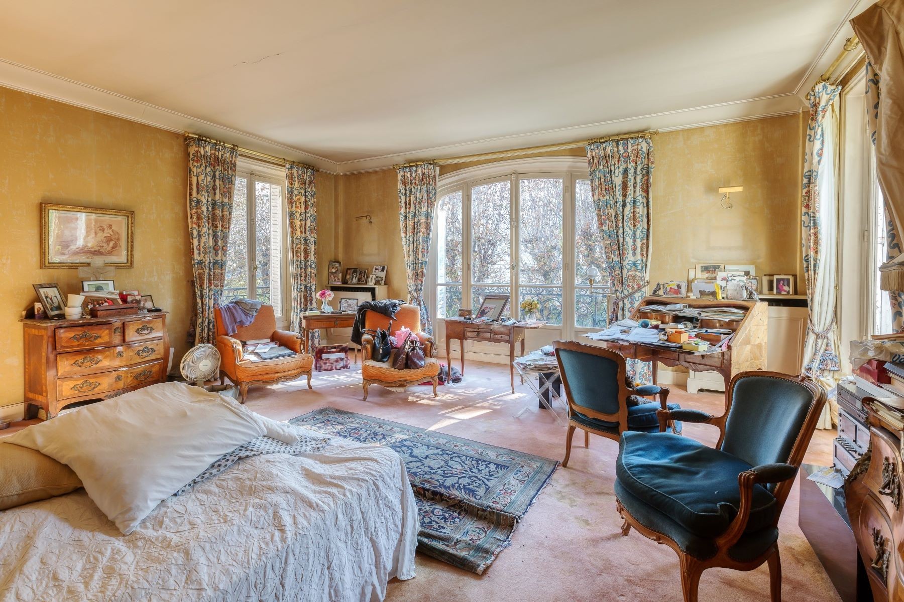 Exceptional Family Estate, Private Mansion & Garden — Built 1860