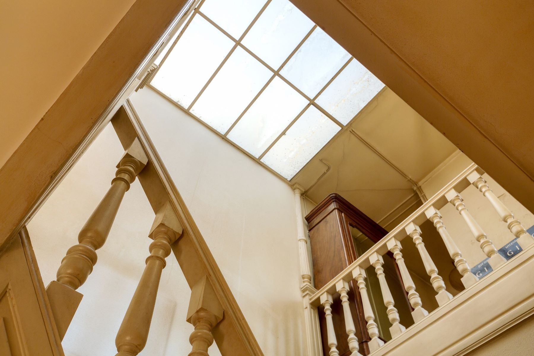 Exceptional Family Estate, Private Mansion & Garden — Built 1860