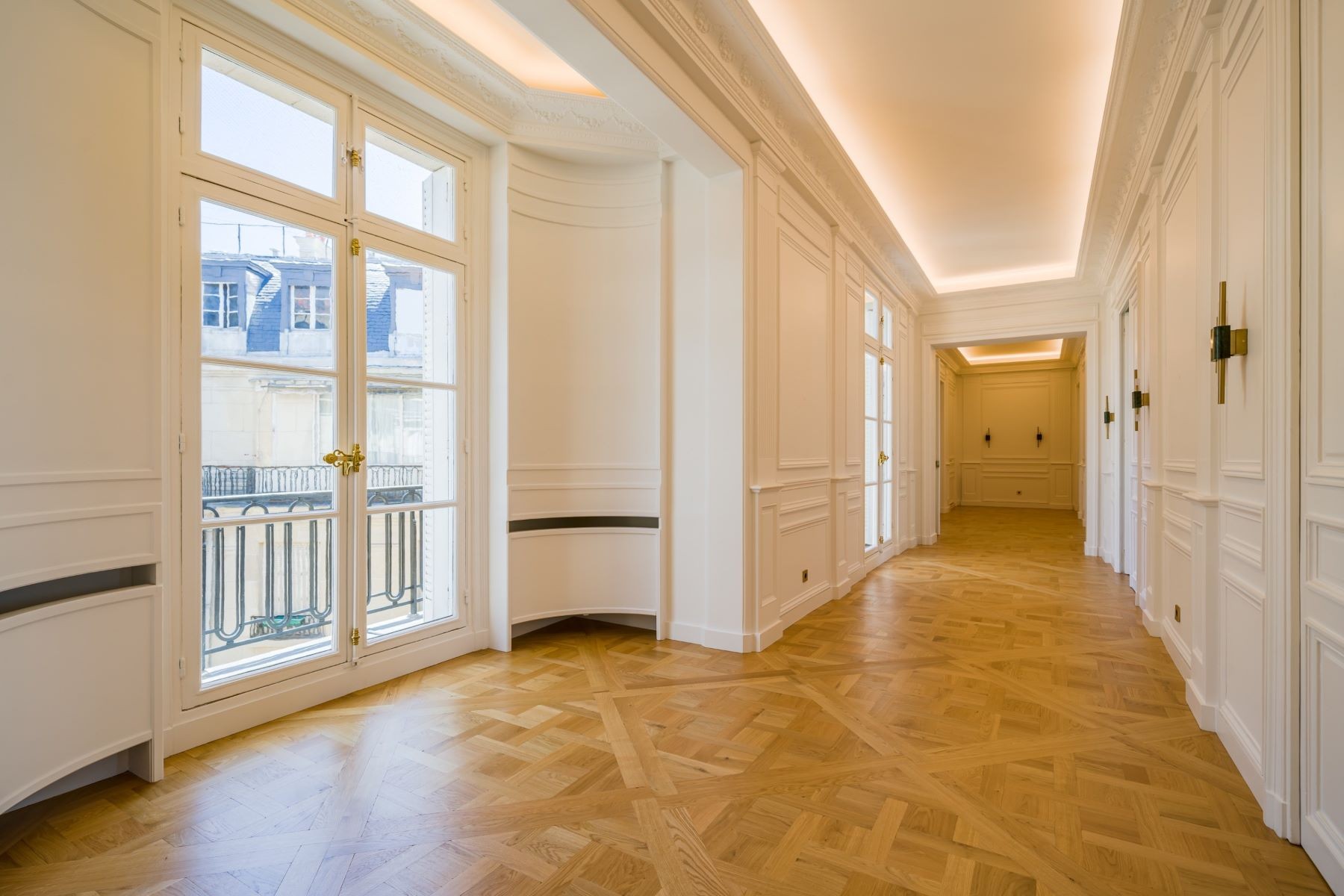 Exceptional Apartment, Avenue Foch — Bois de Boulogne Views