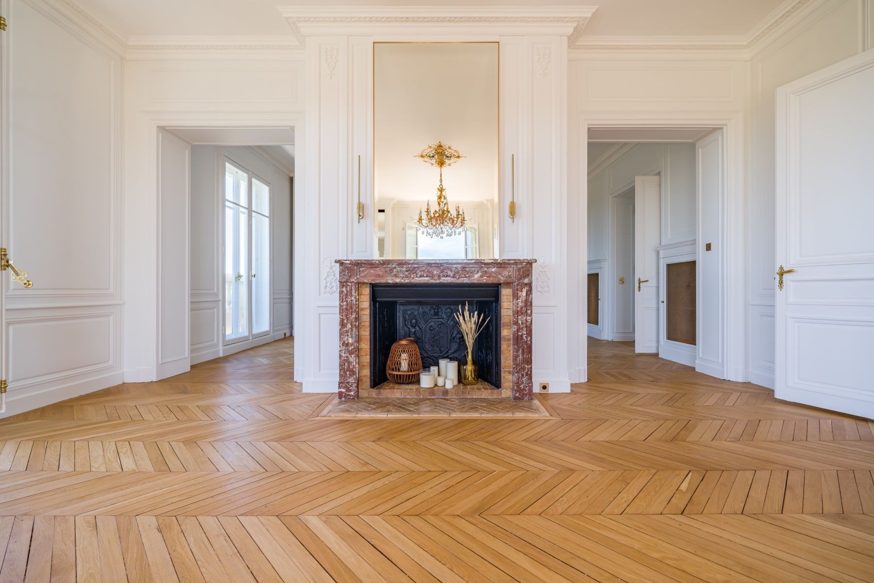 Exceptional Apartment, Avenue Foch — Bois de Boulogne Views