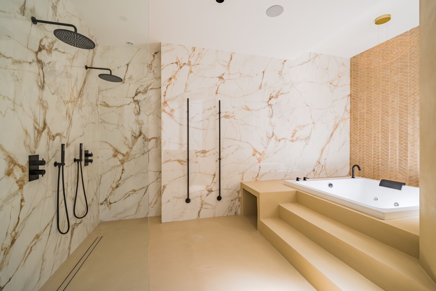 Exceptional Apartment, Avenue Foch — Bois de Boulogne Views