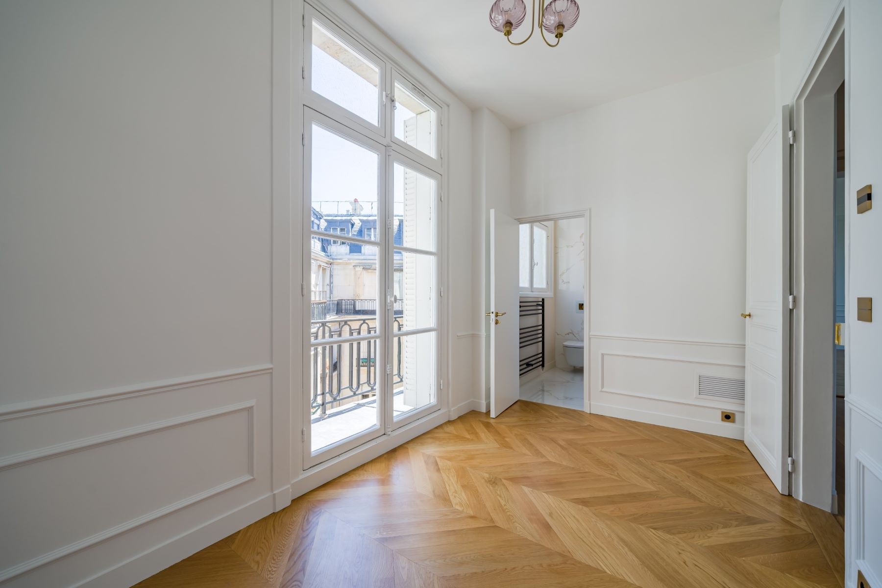 Exceptional Apartment, Avenue Foch — Bois de Boulogne Views