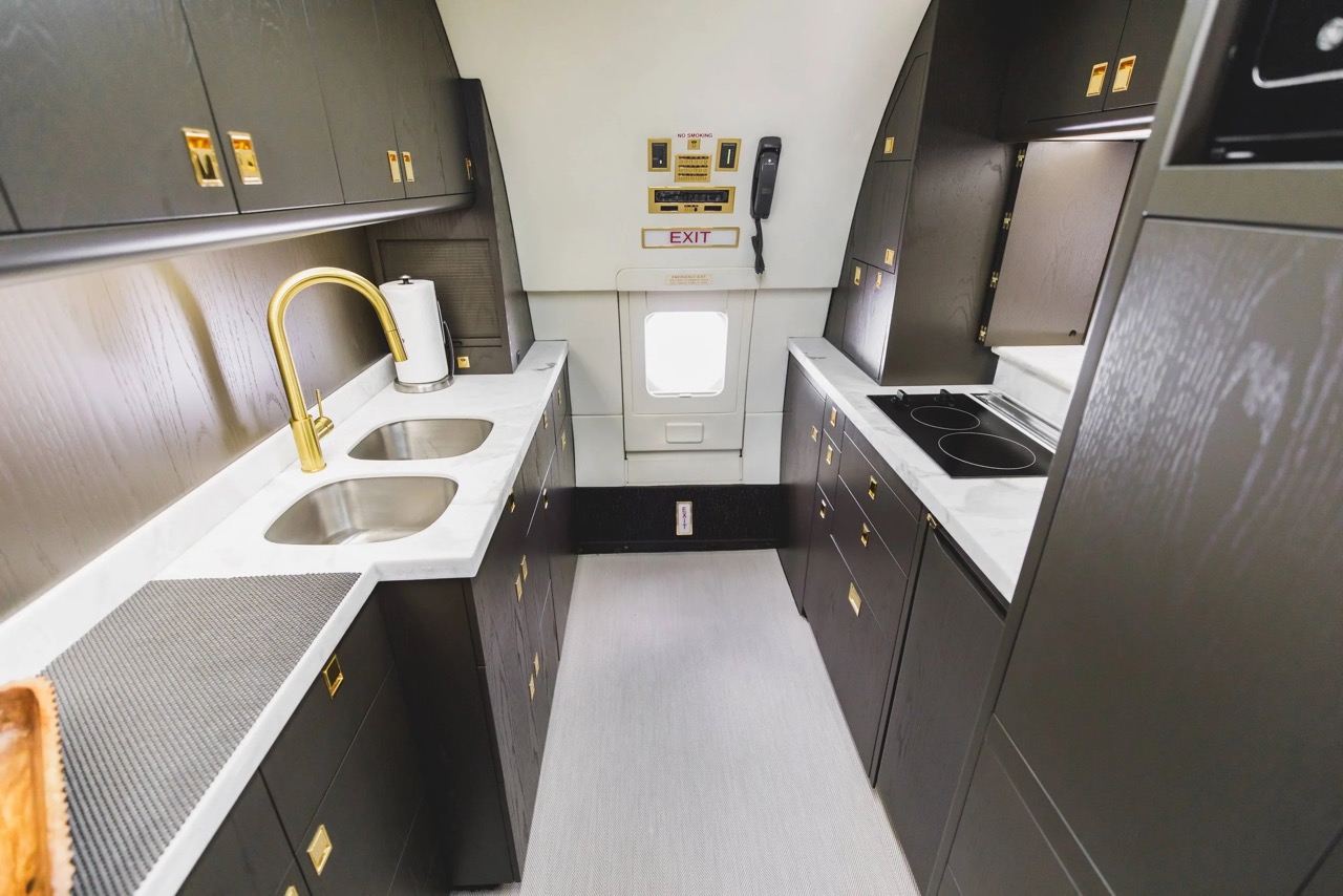 Boeing BBJ galley