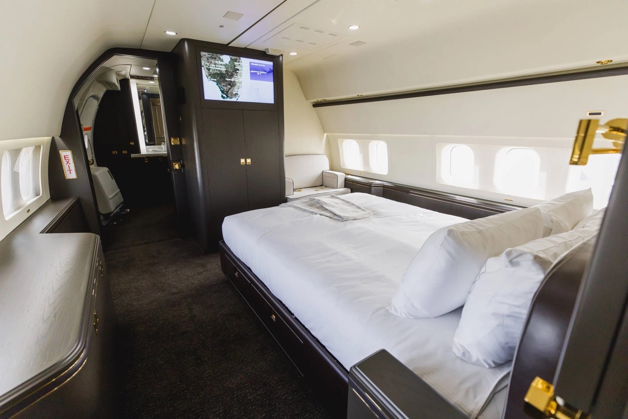 Boeing BBJ master stateroom