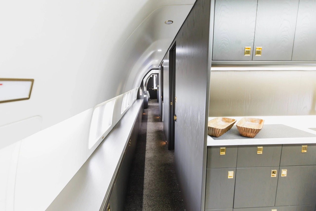 Boeing BBJ corridor