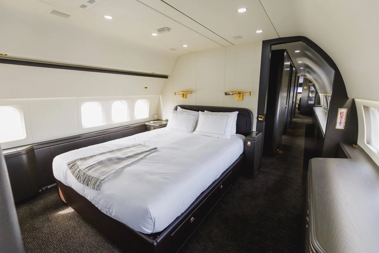Boeing BBJ stateroom