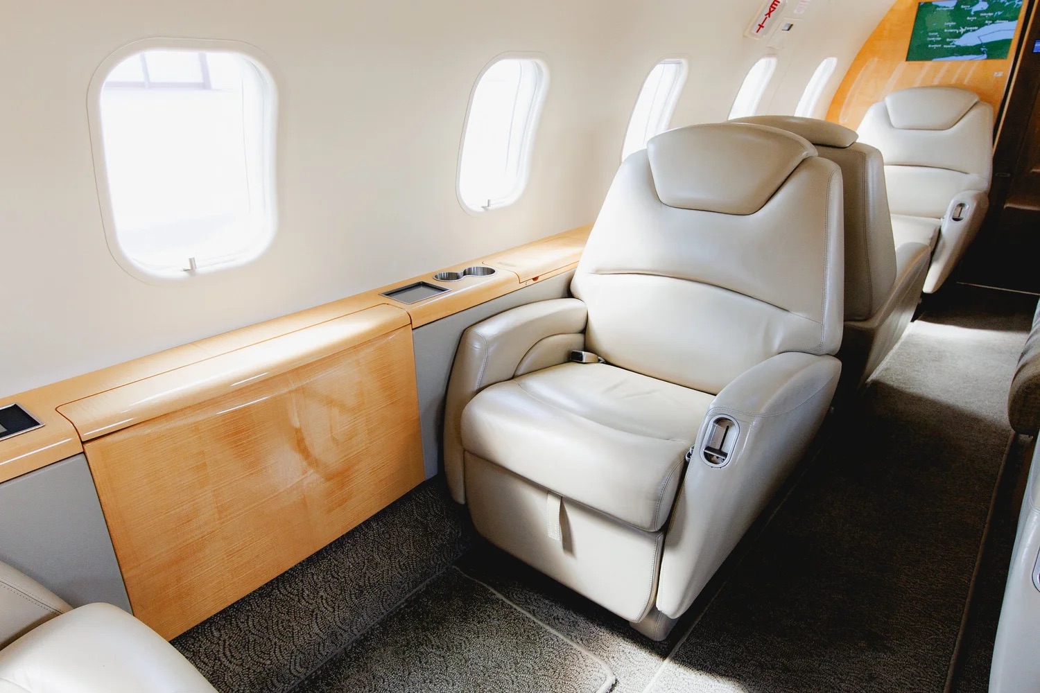 Bombardier Challenger 300 for sale