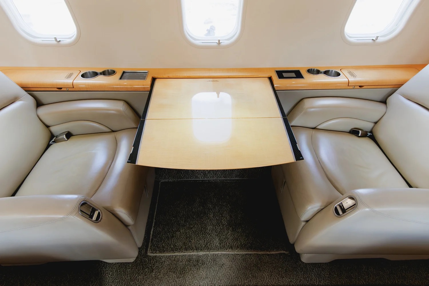 Bombardier Challenger 300 for sale