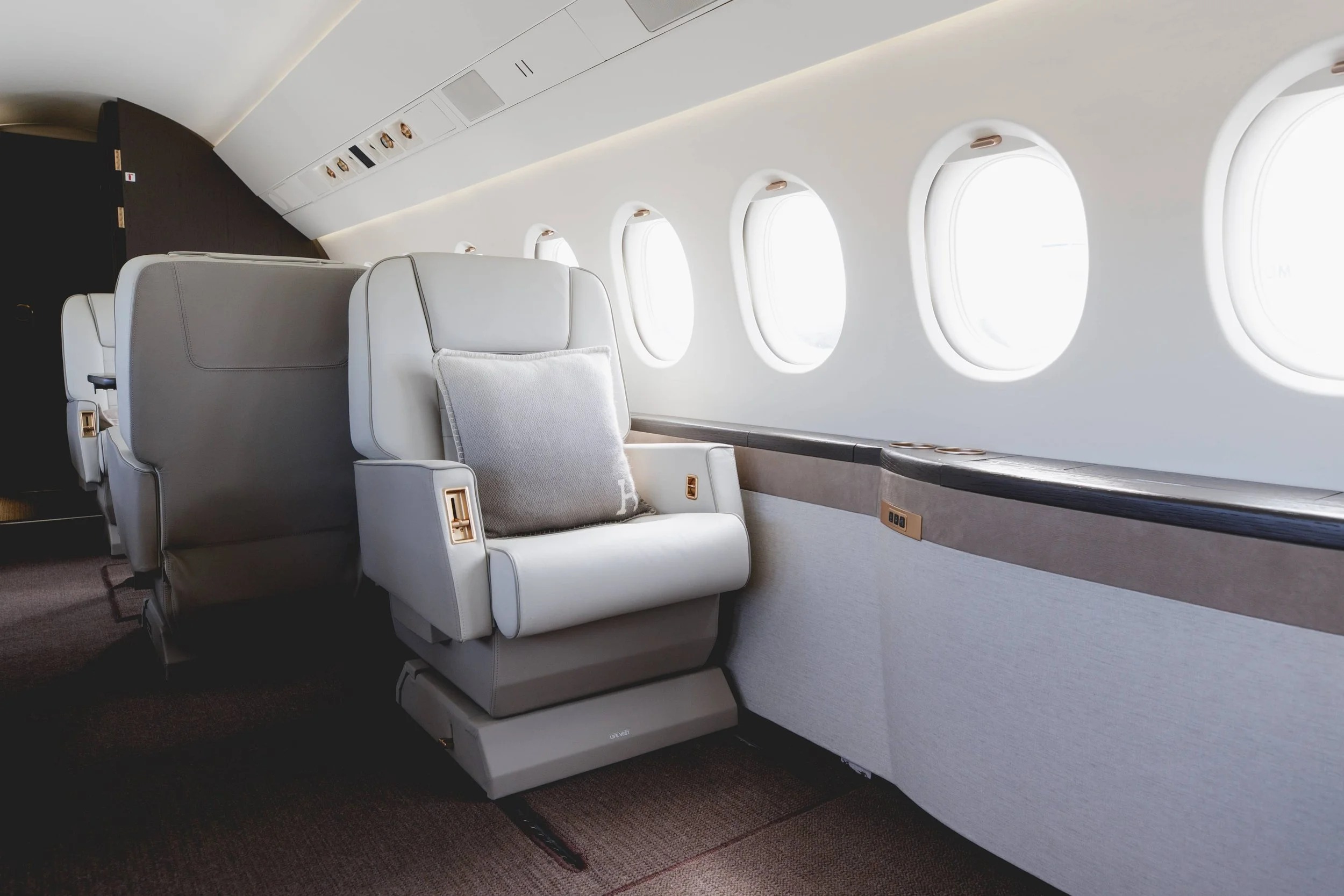 2000 Dassault Falcon 2000 For Sale