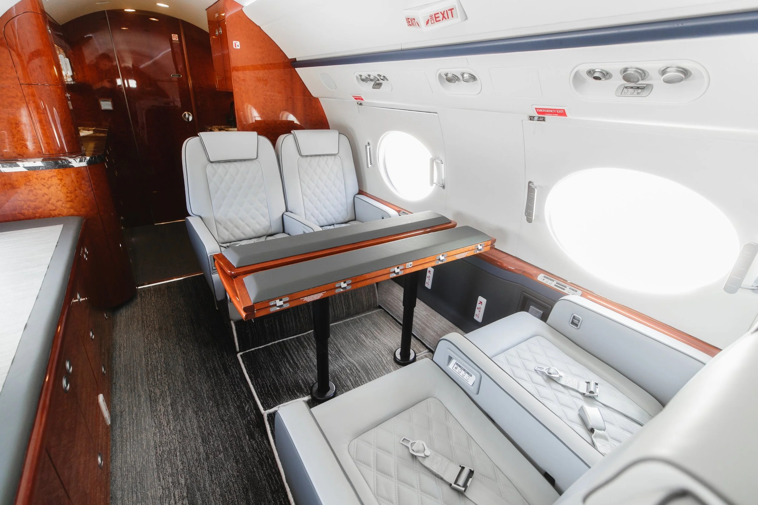 2007 Gulfstream G450 for sale — conference group aft