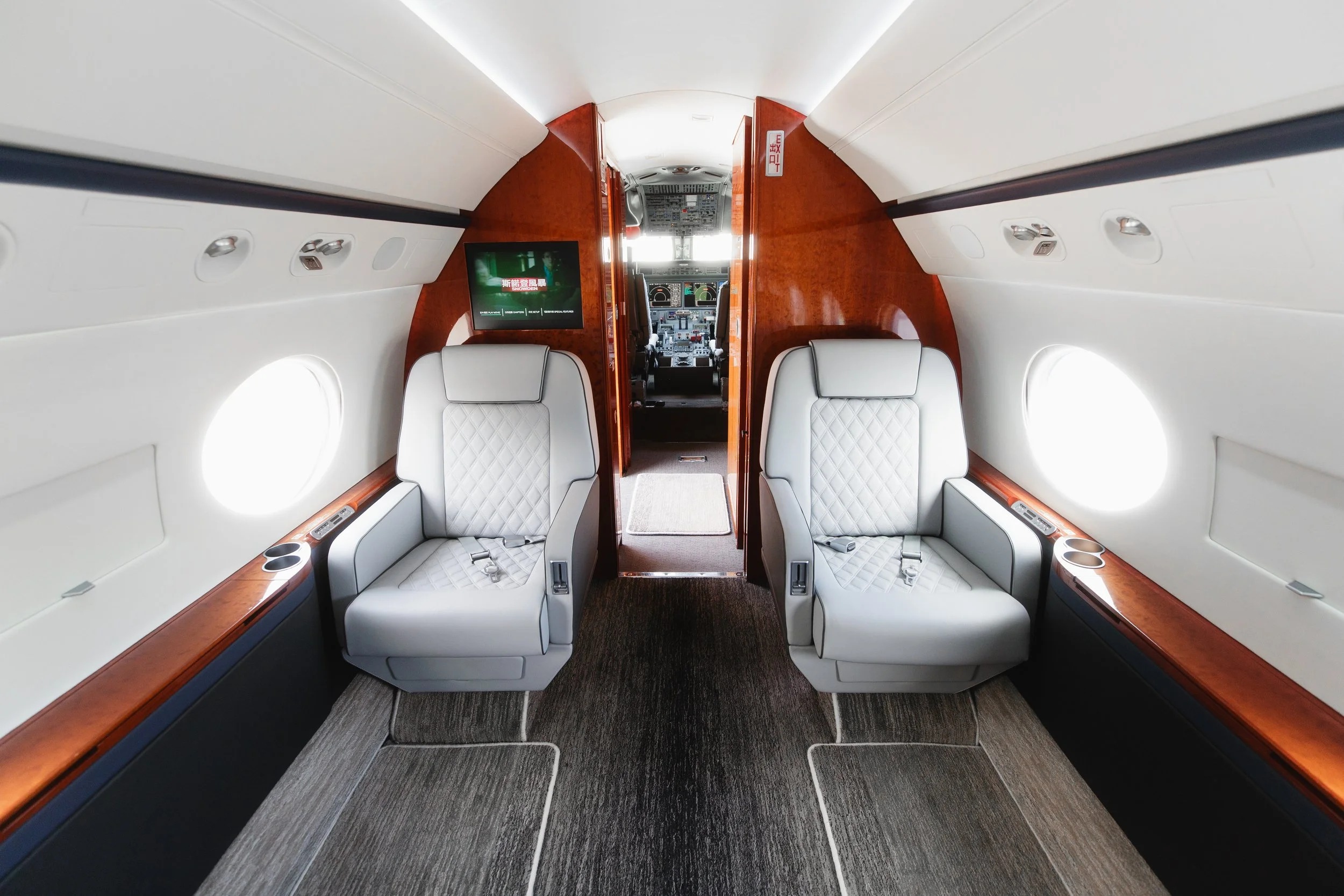 2007 Gulfstream G450 for sale — forward seats