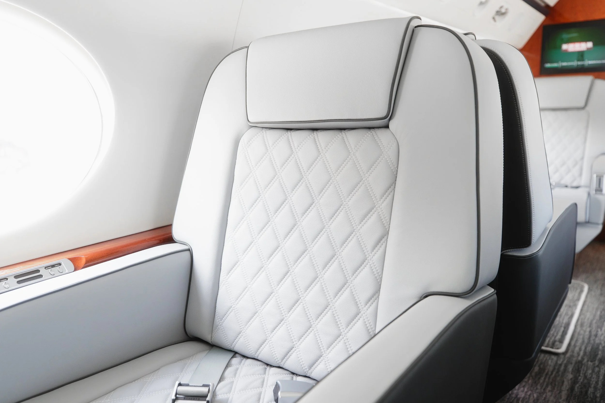 2007 Gulfstream G450 for sale — seat detail